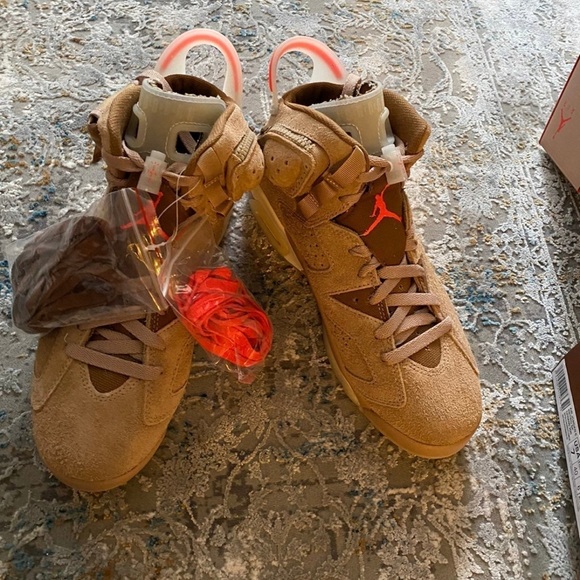 Jordan retro 6 Travis Scott Khaki - Picture 6 of 9